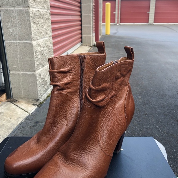 Sofft 1419400 Womens Brown Conac leather Ankle Booties Boots Size 10M - Picture 3 of 11